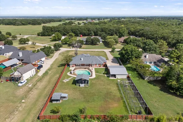 1089 OAK HOLLOW LN
