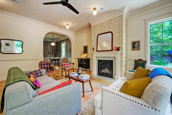 3309 LARRY LN 1