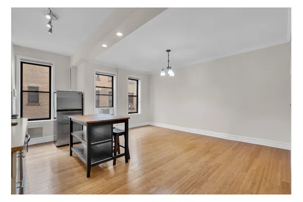 7609 4TH AVE D11