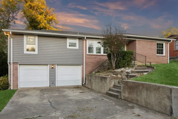 501 ODIE DR
