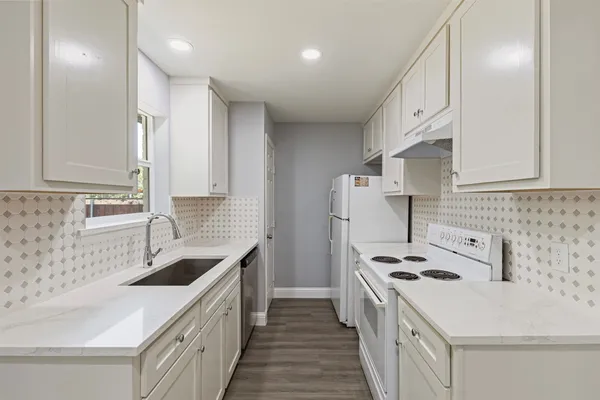 11412 SMALL DR