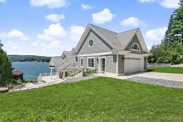 62 E LAKE RD