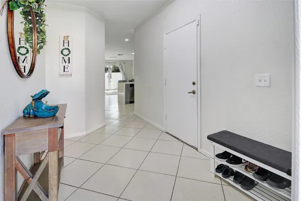 8106 PRESTIGE COMMONS DR 8106