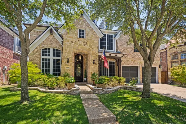 8704 WYATT CIR