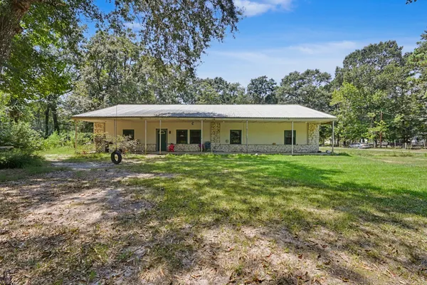 692 COUNTY RD 3371