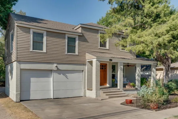 311 PAULUS AVE