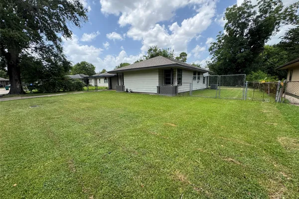 311 ALTA VISTA DR