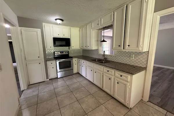 311 ALTA VISTA DR