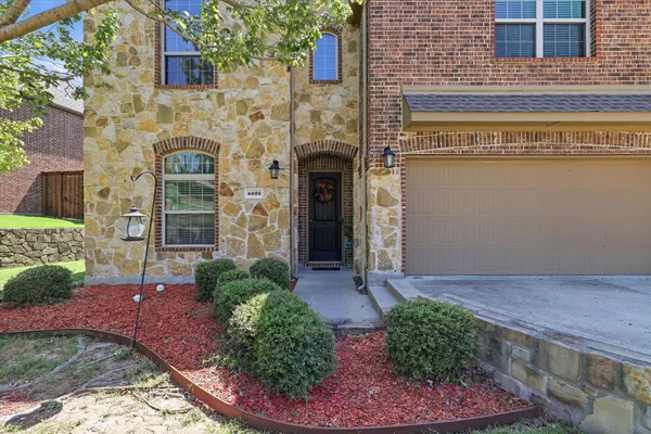 4025 DALTON DR