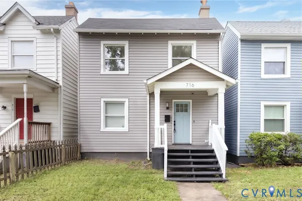 716 E GLADSTONE AVE