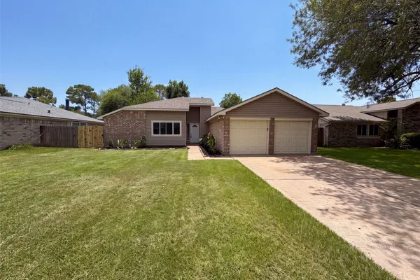 318 FLORAVISTA DR