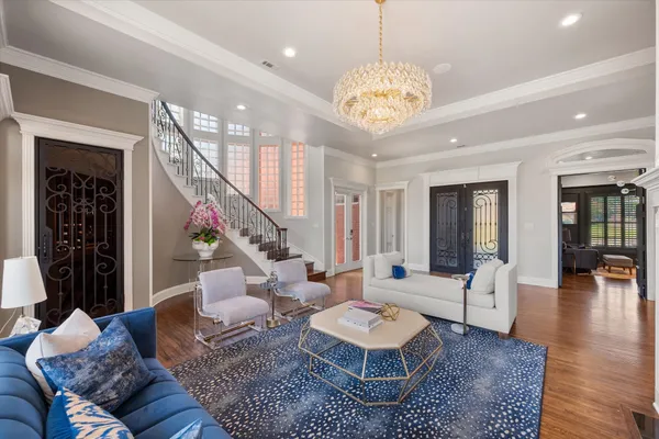 1405 BENTLEY CT