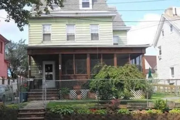 68 TAYLOR ST