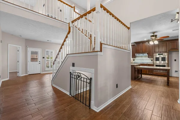1006 CHESTERWOOD DR