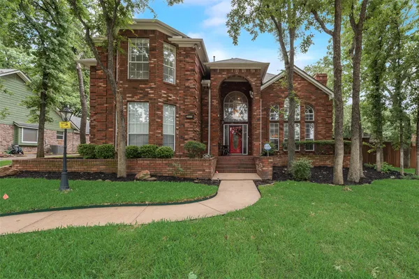 2805 PINE VIEW DR