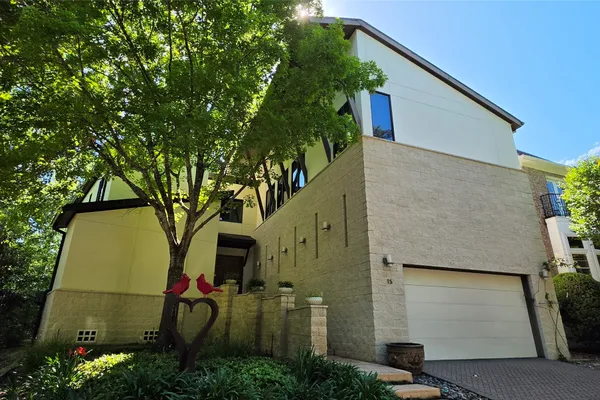 15 HUDSON CIR
