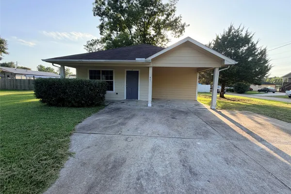 424 BAKER CIR