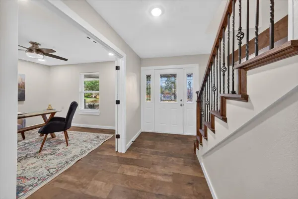 1845 SUMMER LN
