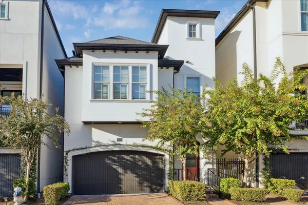 10950 WRENWOOD GRN