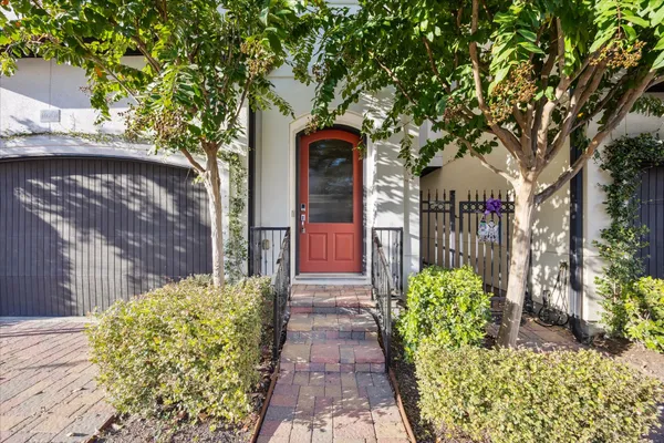 10950 WRENWOOD GRN