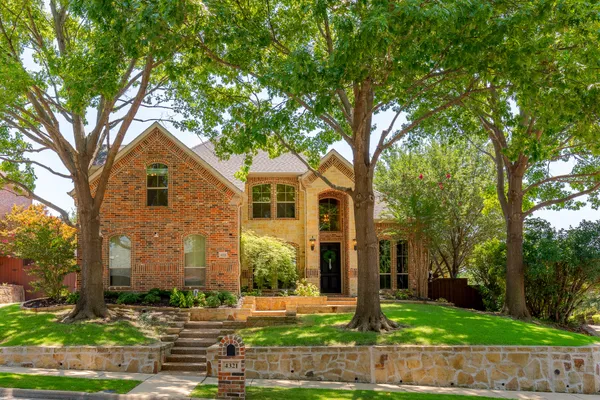 4321 LANDSDOWNE DR