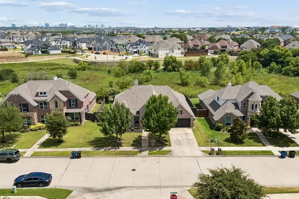 1493 BENTGRASS DR