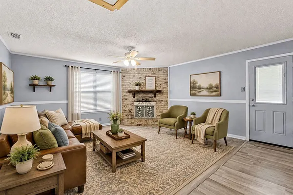 223 COUNTRYSIDE DR