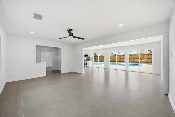 8419 BLUEGATE CT