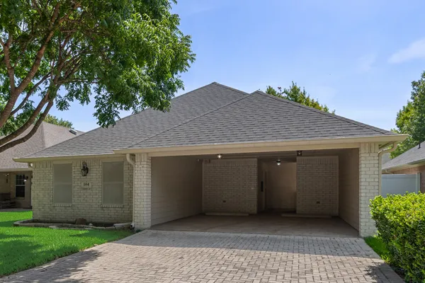 104 ENCHANTED CT