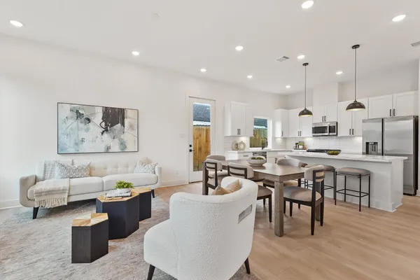 241 REBECCA ST B