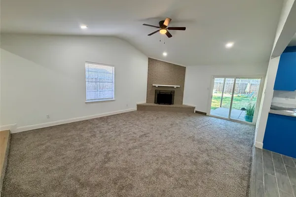 1808 BOLINGBROKE PL