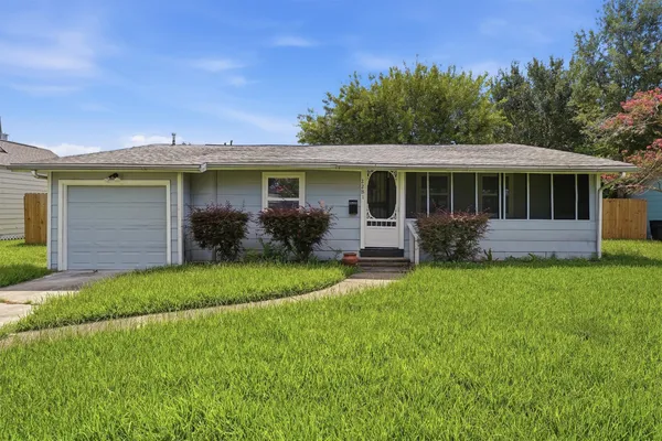 2281 DES JARDINES ST