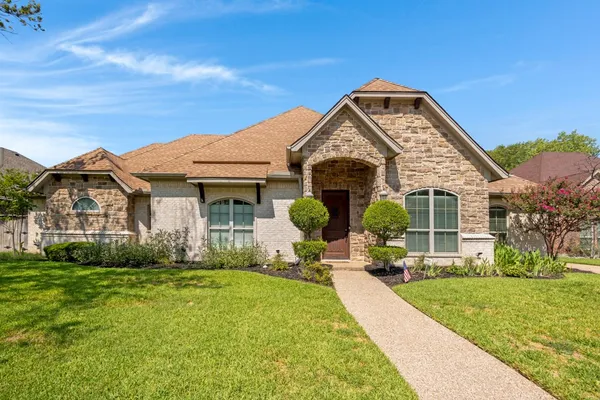 1904 MELBOURNE DR