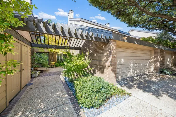 5126 WESTGROVE DR 5126