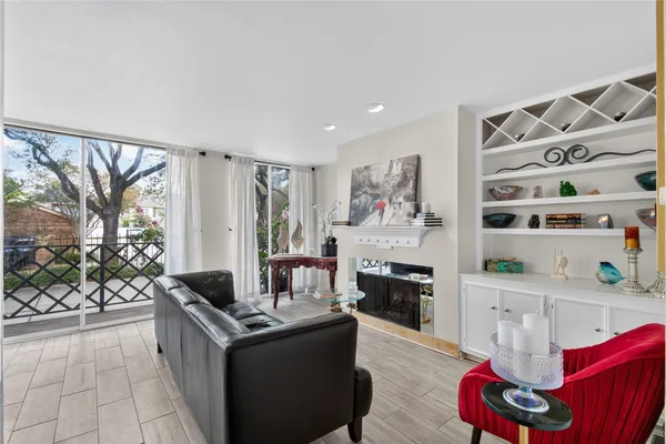2333 BERING DR 116