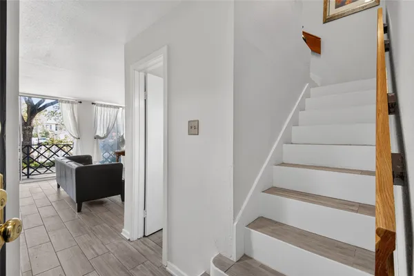 2333 BERING DR 116