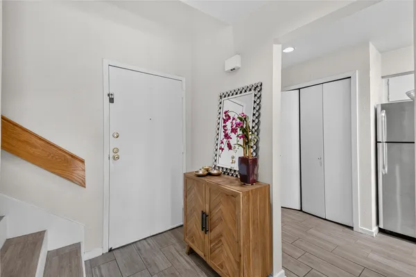 2333 BERING DR 116