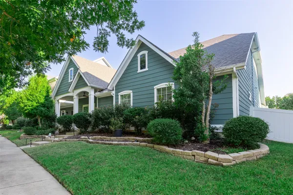 913 CAUDLE LN