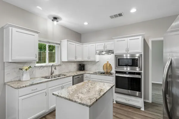 505 BIG OAK CT