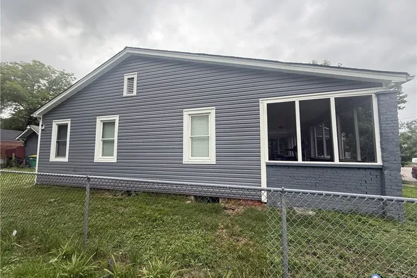 510 N 7TH AVE