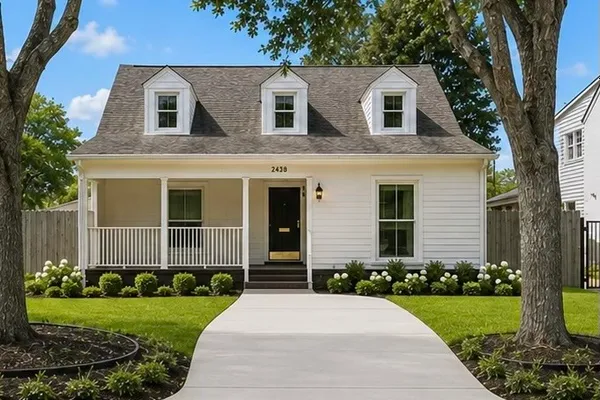 2438 ALBANS RD