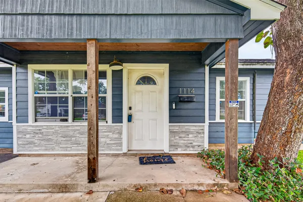 1114 WOODBINE DR