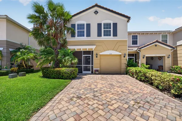 1089 NORMANDIE WAY