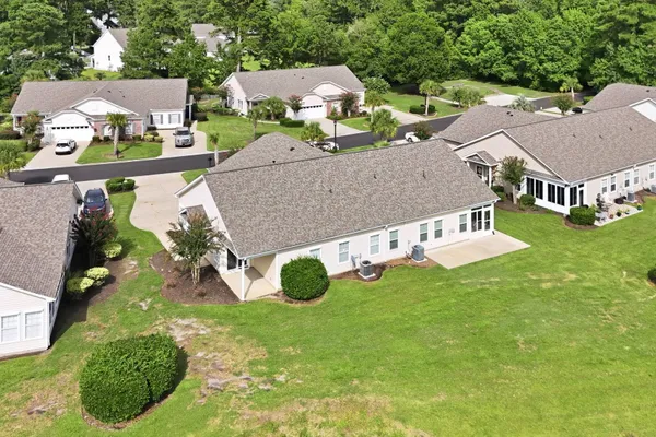 476 DEERFIELD LINKS DR