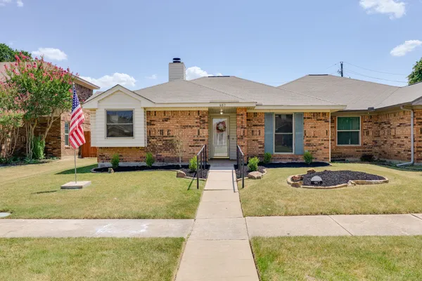467 GRACE LN