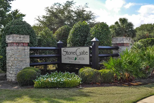 339 ARLINGTON CIR