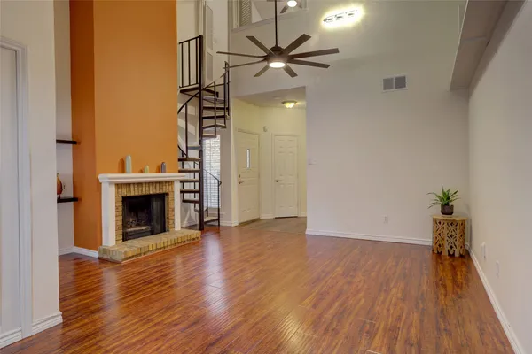 5565 PRESTON OAKS RD 120