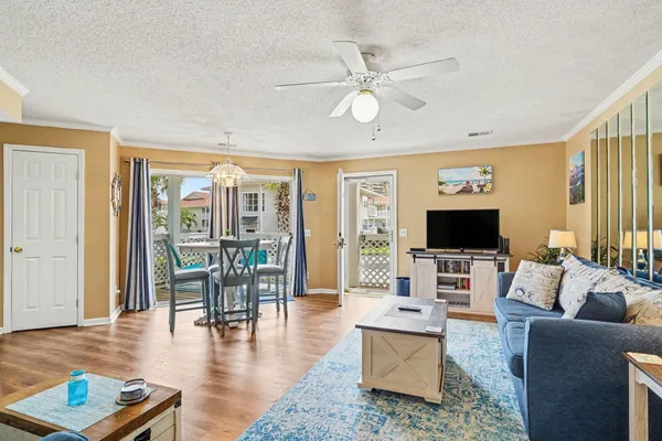 300 SHOREHAVEN DR I-2