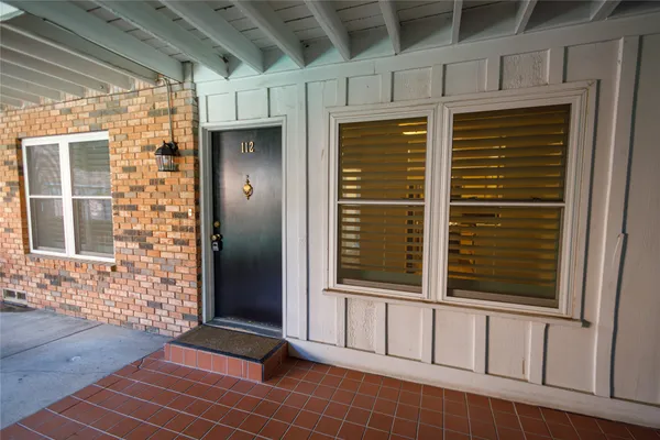 4206 NEWTON AVE 112