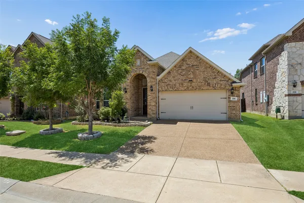 338 WYNDALE DR